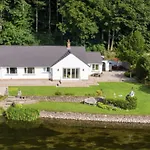 Roxby A Stunning On The Banks Of The River Within A 2 Minute Walk Of Ullswater And Nyaraló *