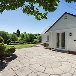 Roxby A Stunning On The Banks Of The River Within A 2 Minute Walk Of Ullswater And Nyaraló