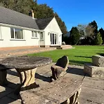 Roxby A Stunning On The Banks Of The River Within A 2 Minute Walk Of Ullswater And Nyaraló *