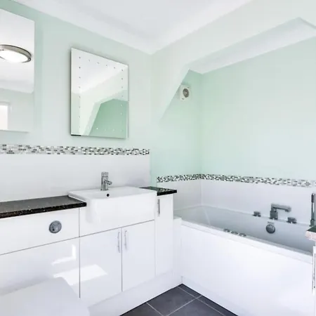 Holiday home Roxby A Stunning On The Banks Of The River Within A 2 Minute Walk Of Ullswater And