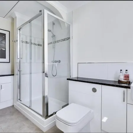 Roxby A Stunning On The Banks Of The River Within A 2 Minute Walk Of Ullswater And *