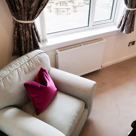 Roxby A Stunning On The Banks Of The River Within A 2 Minute Walk Of Ullswater And 普利布里奇