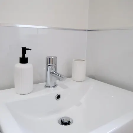 Roxby A Stunning On The Banks Of The River Within A 2 Minute Walk Of Ullswater And