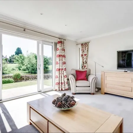 Дом отдыха Roxby A Stunning On The Banks Of The River Within A 2 Minute Walk Of Ullswater And