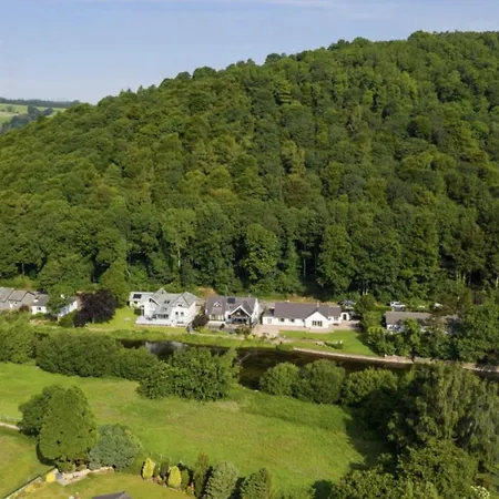 Roxby A Stunning On The Banks Of The River Within A 2 Minute Walk Of Ullswater And *
